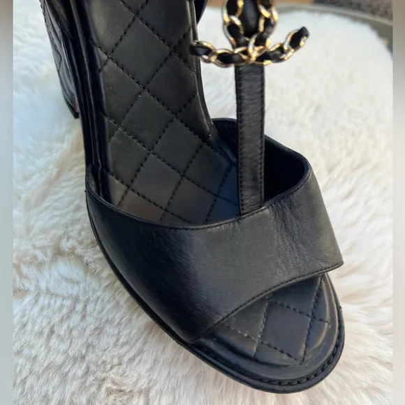 CHANEL black leather sandals quilted lambskin wedged sandals wedges - Picture 6 of 13